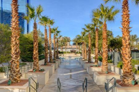 Mgm Signature-15-717 F1 Track & Strip View Balcony Las Vegas Ngoại thất bức ảnh