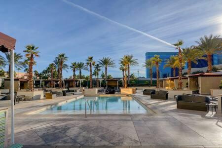 Mgm Signature-15-717 F1 Track & Strip View Balcony Las Vegas Ngoại thất bức ảnh