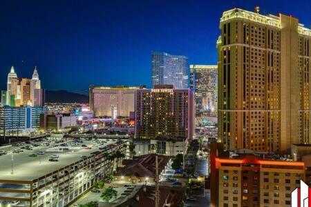 Mgm Signature-15-717 F1 Track & Strip View Balcony Las Vegas Ngoại thất bức ảnh