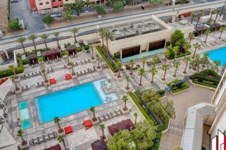 Mgm Signature-15-717 F1 Track & Strip View Balcony Las Vegas Ngoại thất bức ảnh
